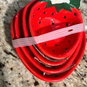 Strawberry Shaped Red Measuring Cups